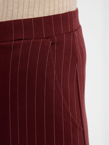 Ana Alcazar Regular Trousers 'Elaya' in Red