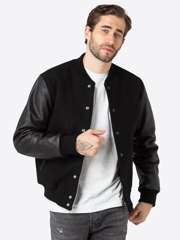 Schott NYC Regular fit Between-Season Jacket 'LCUSA' in Black: front