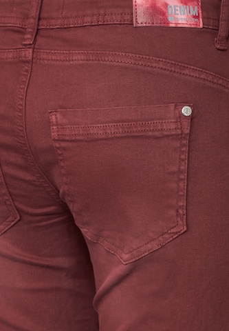 STREET ONE Slimfit Jeans in Rot