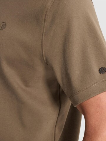 CAST IRON - Camiseta 'Regular fit T-shirt in interlock' en marrón