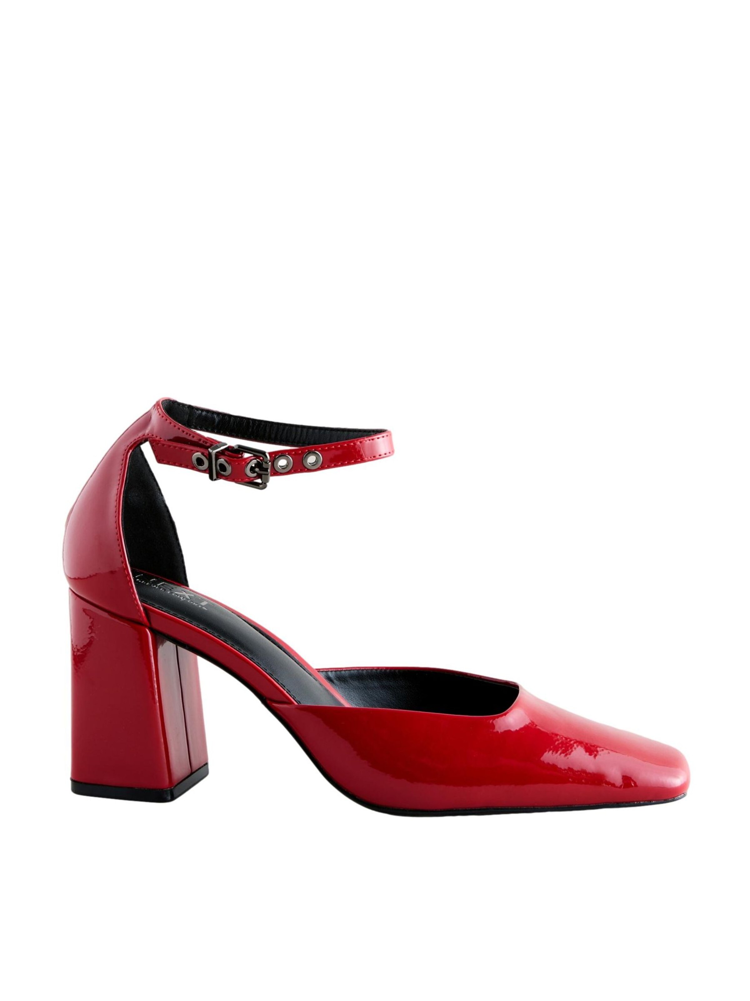 raudona Next Sandalai