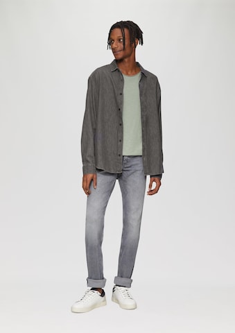 Coupe regular Chemise QS en gris