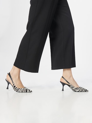 Fransa Szeroka nogawka Spodnie w kant 'MILENA' w kolorze czarny