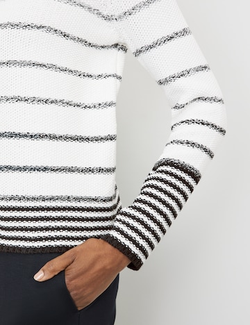 GERRY WEBER Sweter w kolorze biały