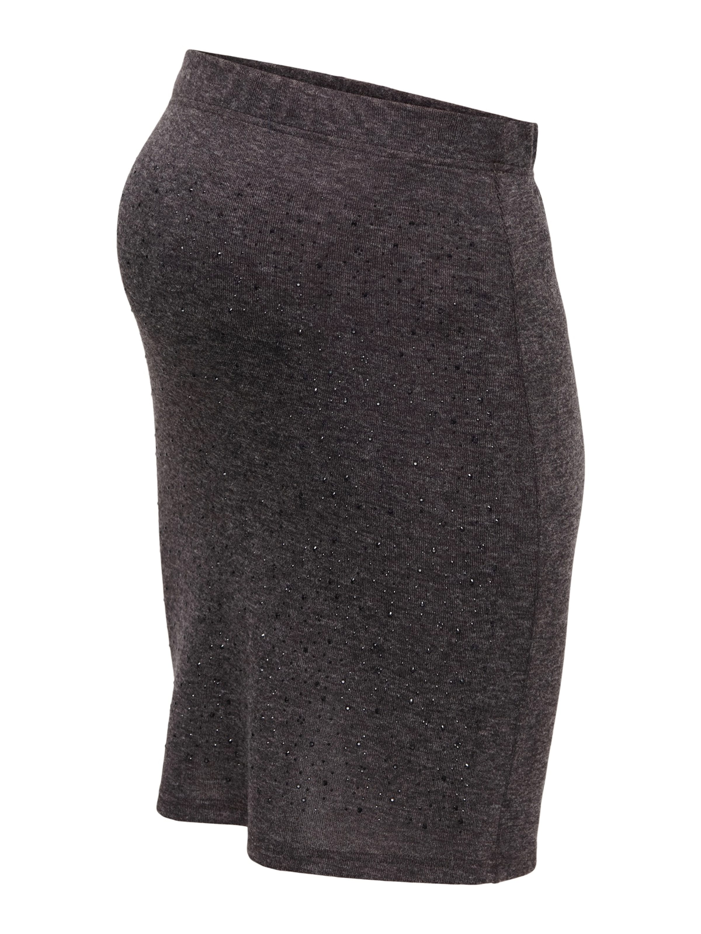 Only Maternity Rock 'OLMAMALIE' in Schwarz: Vorderseite