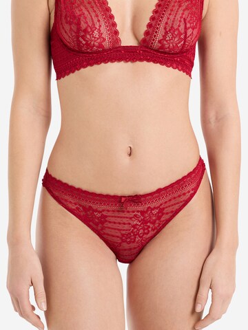ETAM Thong 'PANAMA' in Red: front