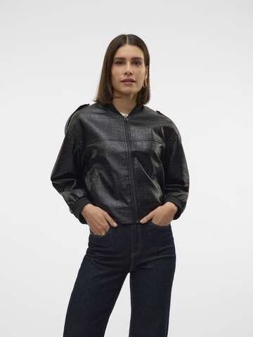 Veste mi-saison 'WREN ' VERO MODA en noir : devant