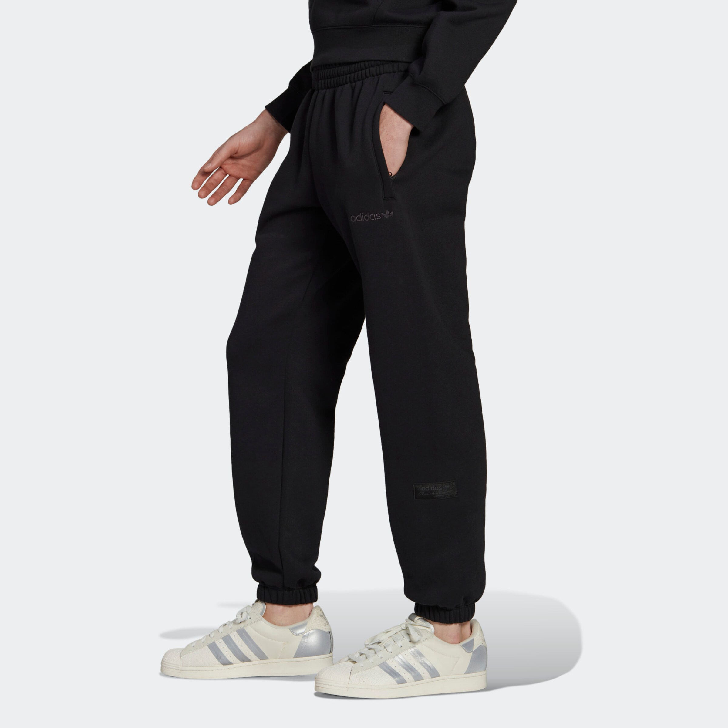 Männer Hosen ADIDAS ORIGINALS Hose in Schwarz - AT89437 Männer Hosen ADIDAS ORIGINALS Hose in Schwarz - AT89437