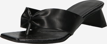 Trendyol Flip-Flops i svart: forside