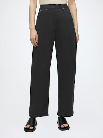 Calvin Klein Jeans Loosefit Παντελόνι cargo σε μαύρο: μπροστά