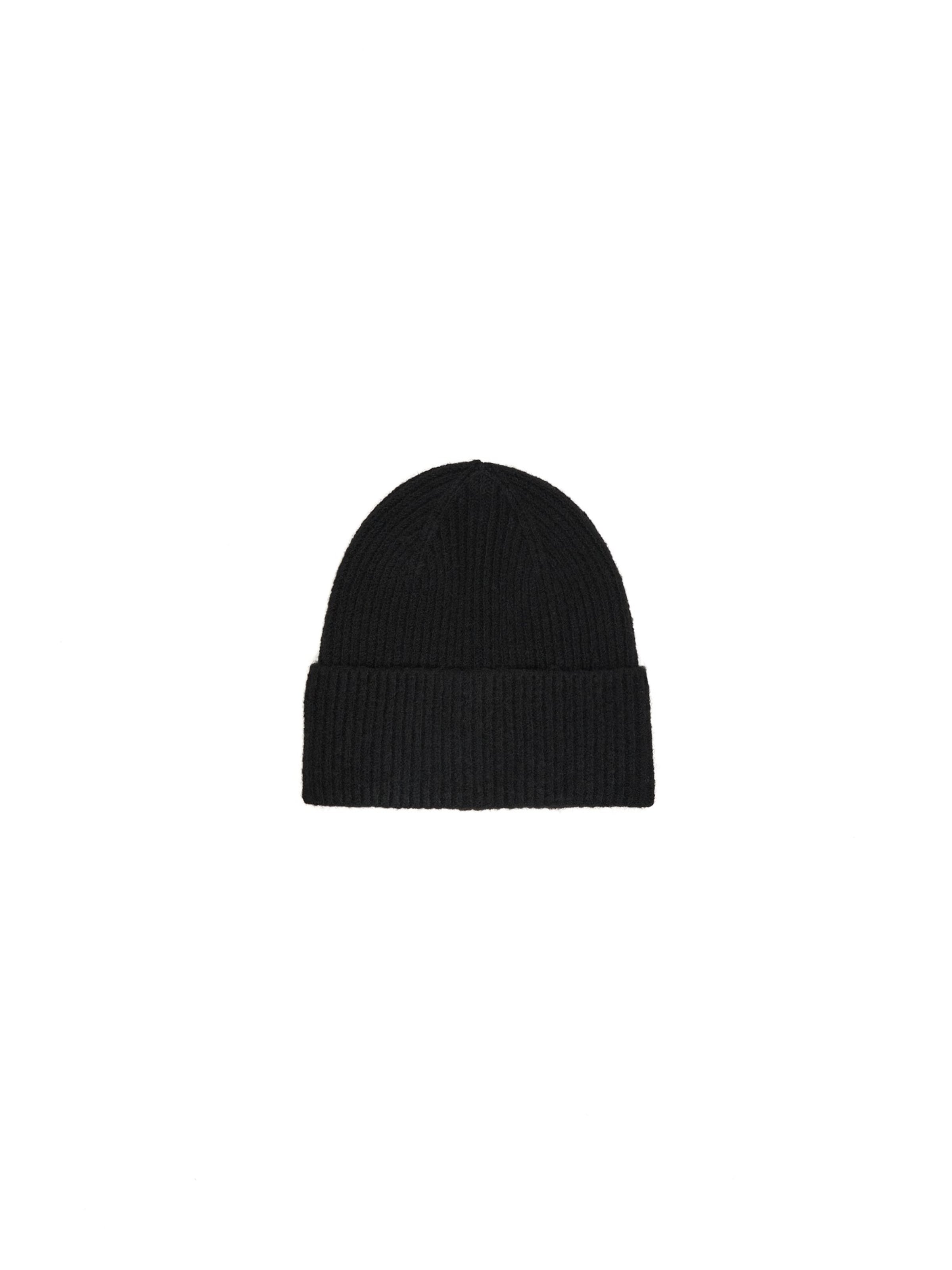 Bershka Beanie in Black: front