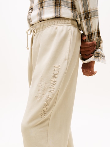 Tommy Jeans Tapered Nadrág 'NEW CLASSICS' - bézs