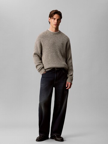 Calvin Klein Jeans Pullover in Grau