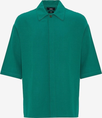 Antioch Comfort fit Button Up Shirt in Green: front