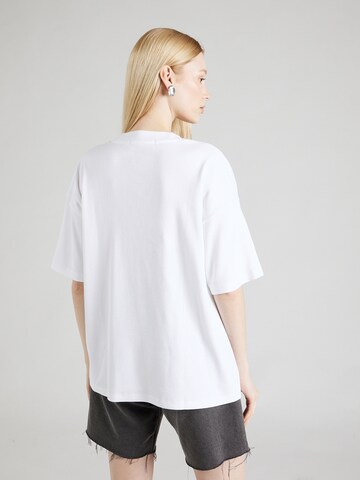 T-shirt Calvin Klein Jeans en blanc