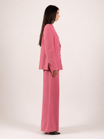 Amarilde Suit in Pink