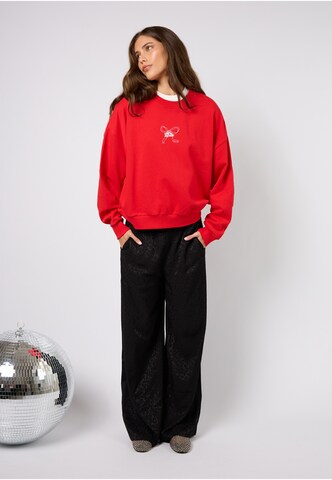 OH APRIL Sweatshirt 'Shine Bright' in Rot