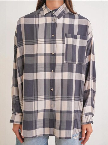 MixRay - Blusa em cinzento