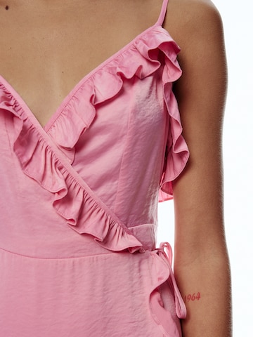 EDITED Платье 'Benice' в Ярко-розовый
