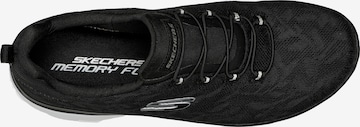 SKECHERS - Sapatilhas slip-on em preto