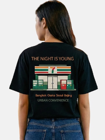 RoamLikeSummer Shirt 'The Night Is Young'‌‌‌‌ in Schwarz: Vorderseite