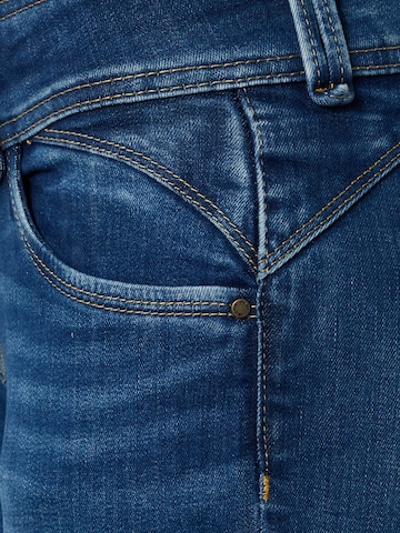 Pepe Jeans Regular Farkut 'New Gen' värissä sininen