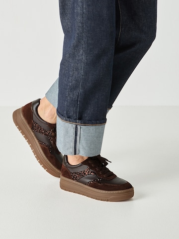 Tamaris Sneaker in Braun