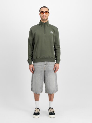 ALPHA INDUSTRIES Sweatshirt‌‌‌‌‌‌‌‌‌ in Grün
