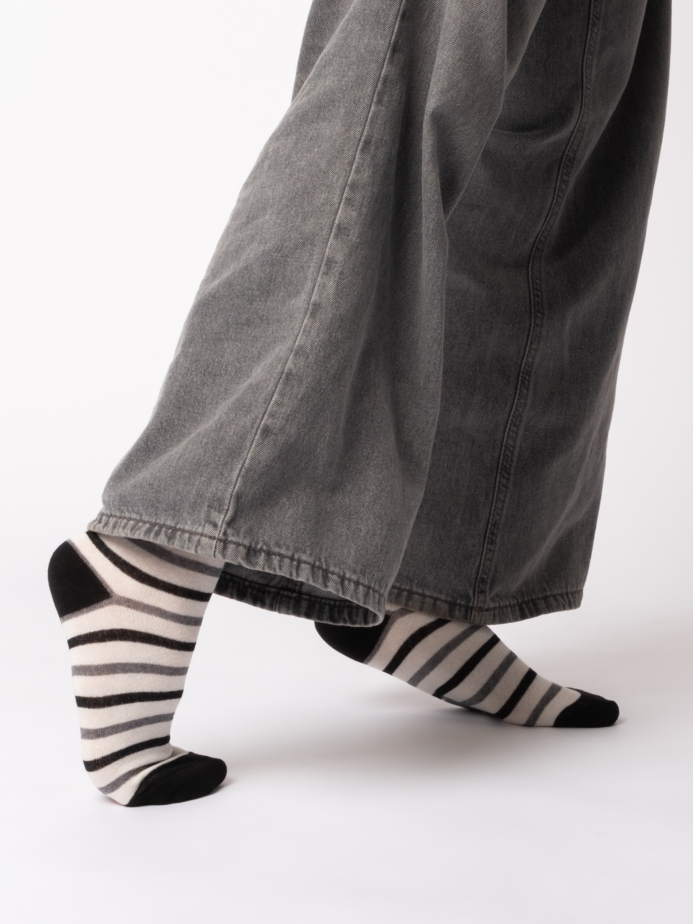 Calzino 'Lotte' di Occulto in beige: frontale