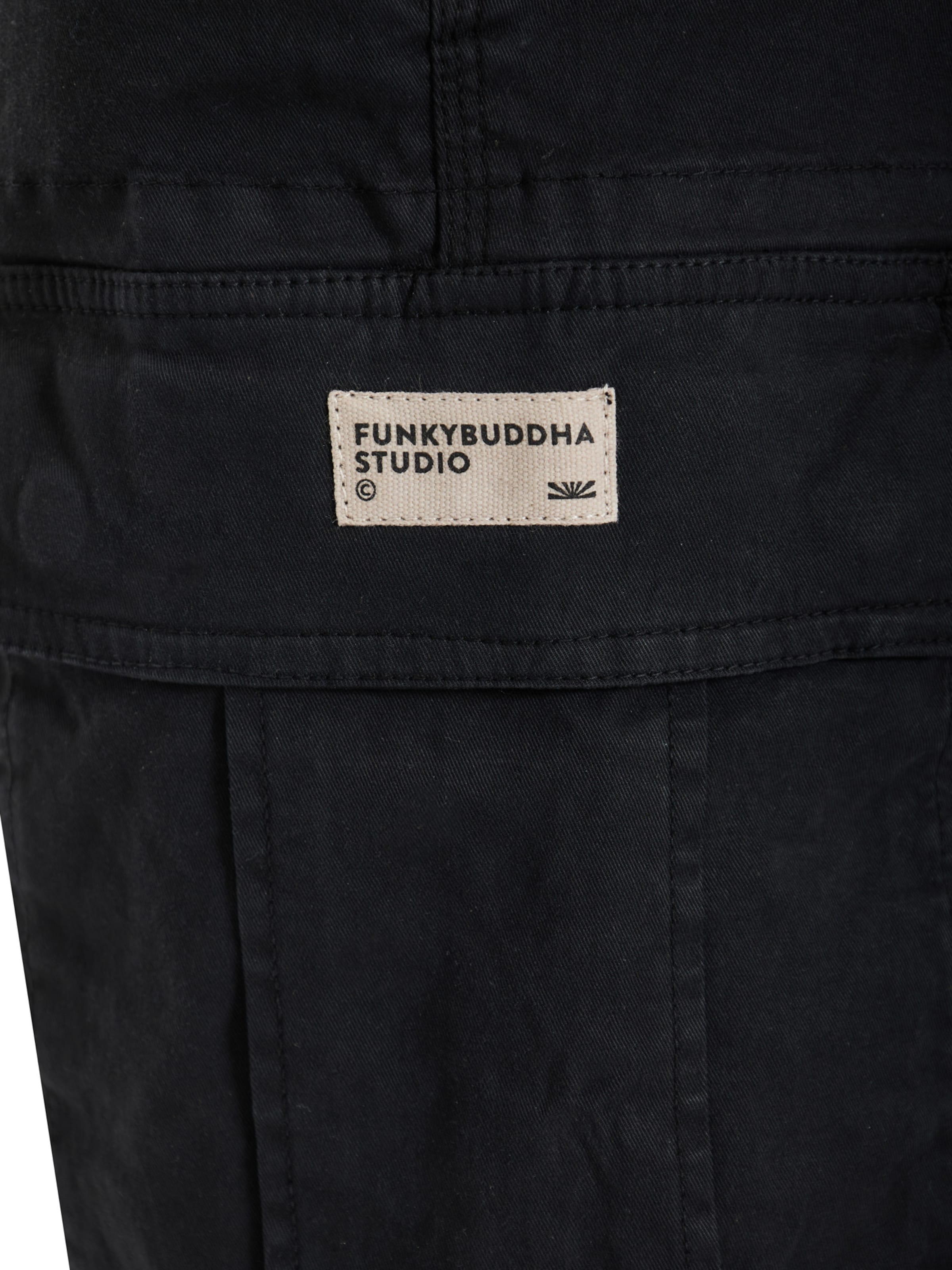 Funky Buddha Regular Карго панталон в черно