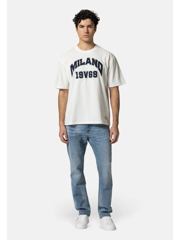 T-Shirt 'Tamaro College' 19V69 ITALIA en blanc : devant