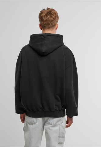 Pegador Zip-Up Hoodie in Black