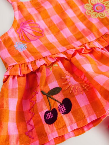 Next Set in Orange
