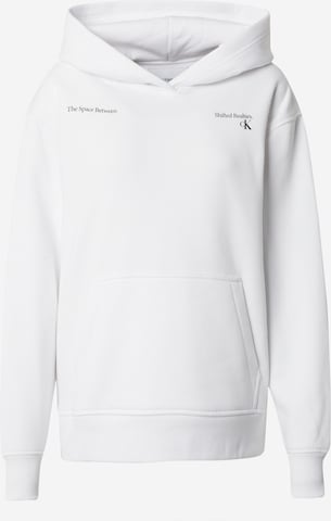 Sweat-shirt Calvin Klein Jeans en blanc : devant