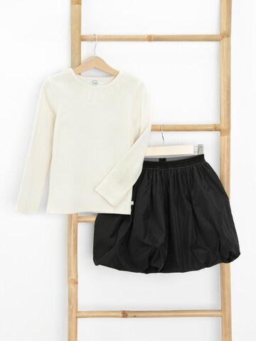 Cool Club - Conjunto en negro: frente