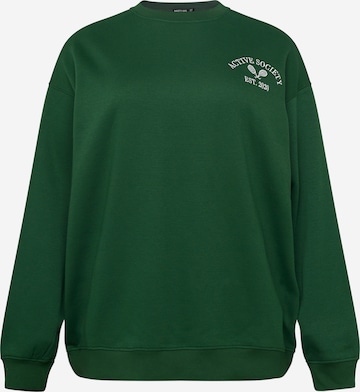 Nasty Gal Plus Sweatshirt in Green: front