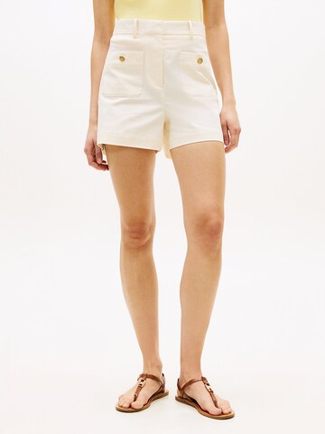 TOMMY HILFIGER Regular Chinohose 'Crest Embossed' in Beige: Vorderseite