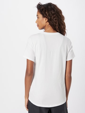 T-shirt Nike Sportswear en blanc