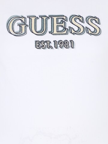 GUESS Μπλουζάκι σε λευκό