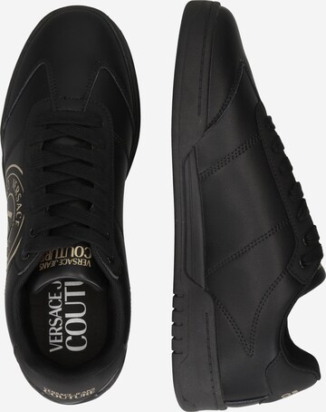 Sneaker low 'BROOKLYN' de la Versace Jeans Couture pe negru