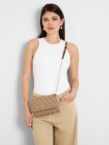 GUESS - Bolso de noche 'Noelle' en beige: frente
