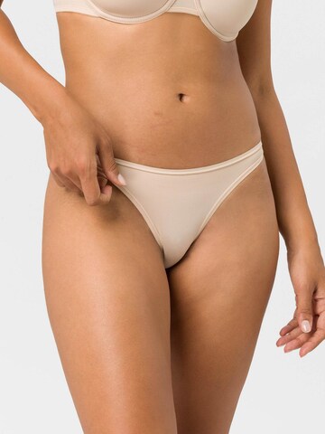 BeeDees Thong 'Stepy' in Beige