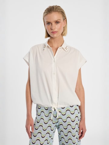 Ana Alcazar Blouse 'Draen' in White: front