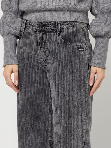 Regular Pantalon '94CAROL CULOTTE' Gang en noir
