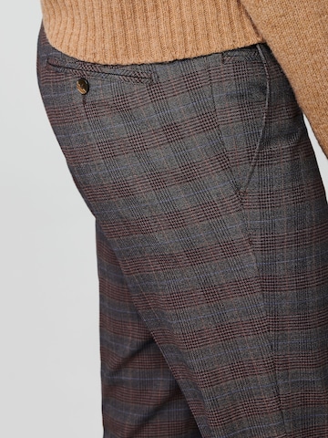 MEYER Regular Chino Pants in Brown