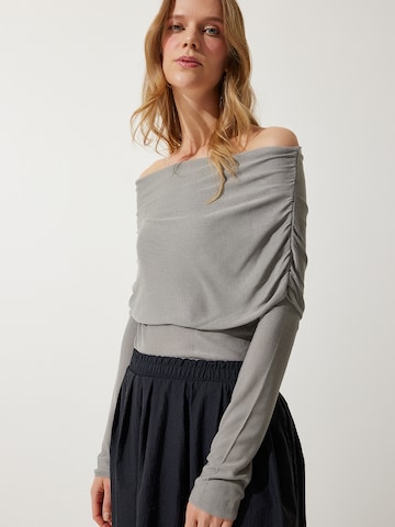 Happiness İstanbul Tröja i grå: framsida