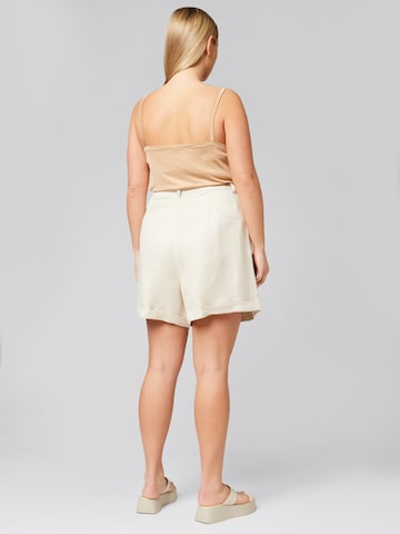 Guido Maria Kretschmer Curvy Wide Leg Shorts 'Marina' in Beige