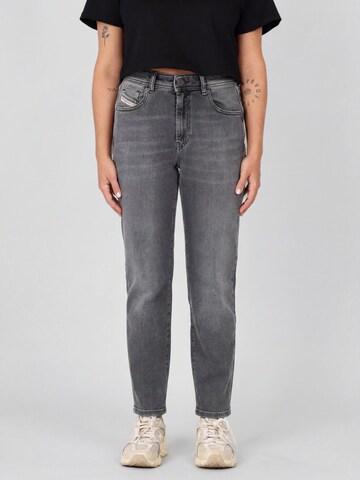 DIESEL Slimfit Jeans '2004 D-JOY 09D49' in Grijs