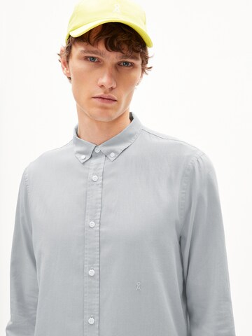 ARMEDANGELS Regular fit Button Up Shirt 'QUAASA' in Grey