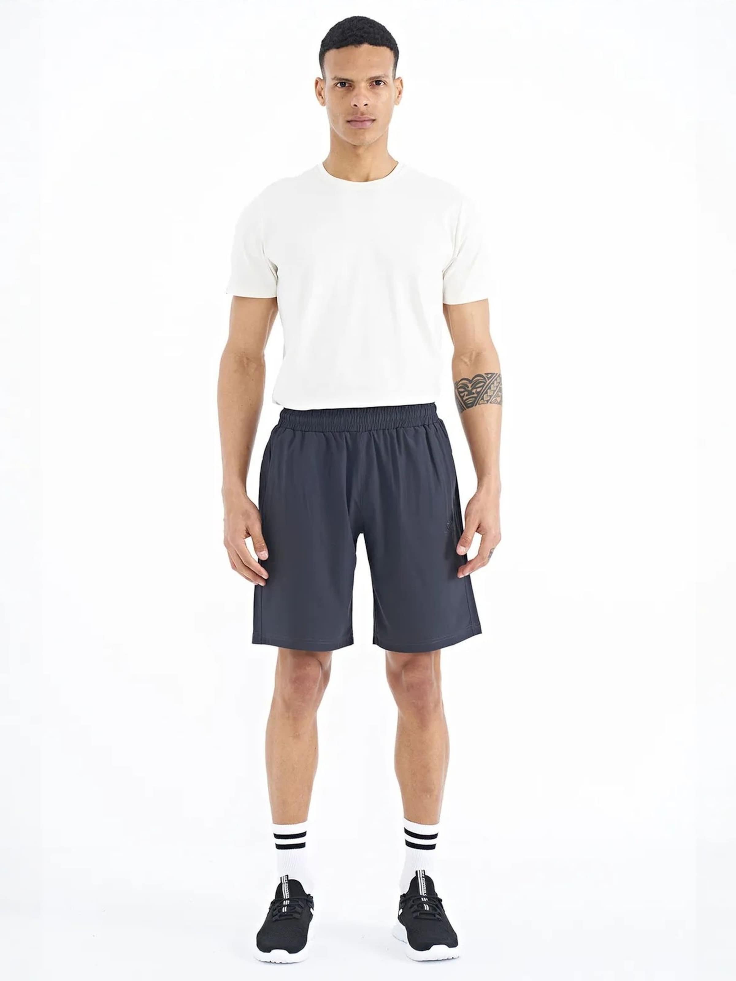 Wide leg Pantaloni di Tommy Life in blu